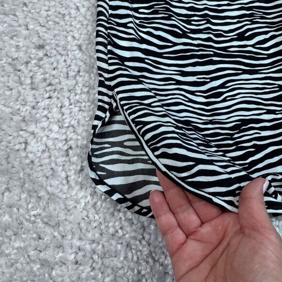 MaxMara Adda Zebra Print Silk Sleeveless Blouse 6 NEW - Picture 10 of 12